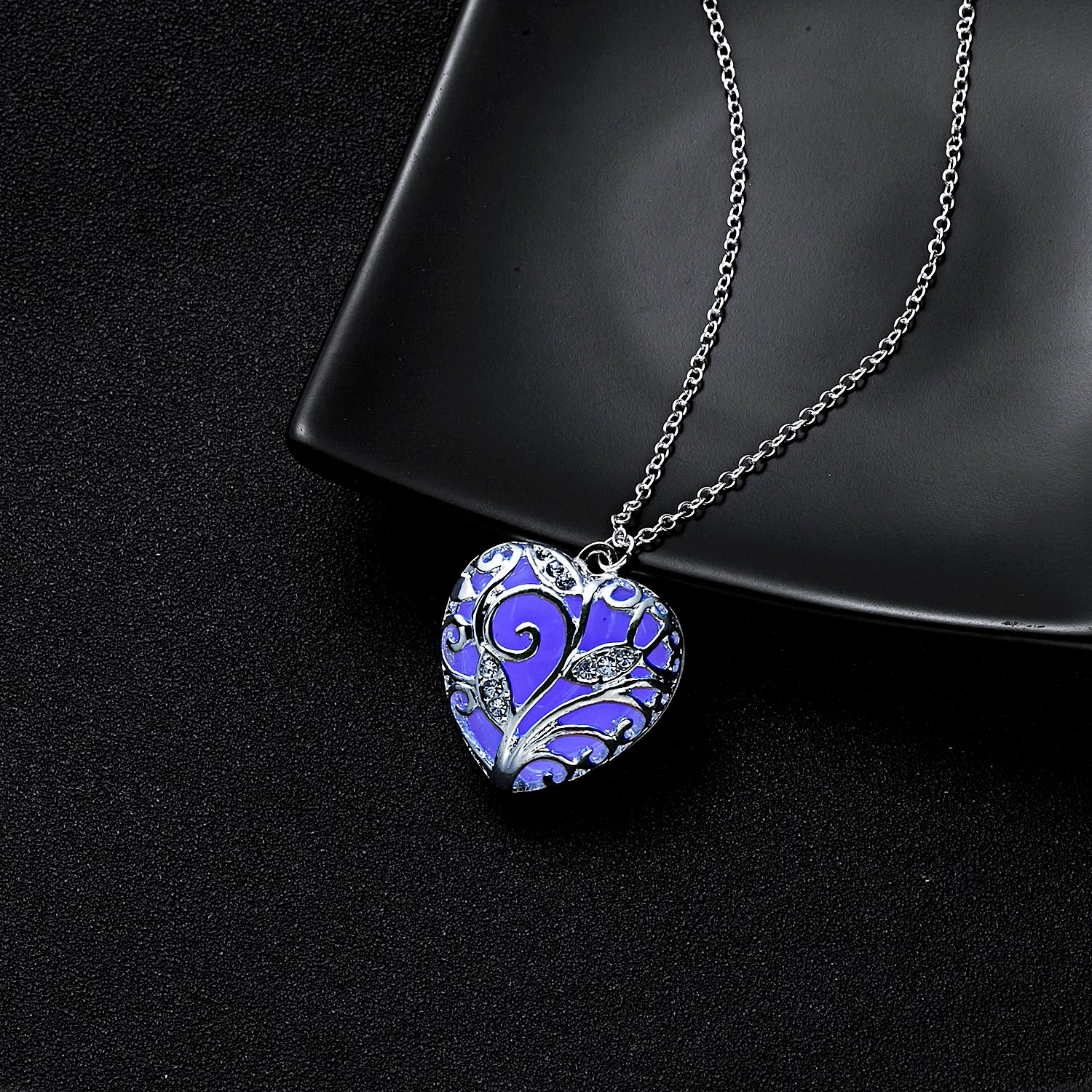Glow In The Dark Necklace