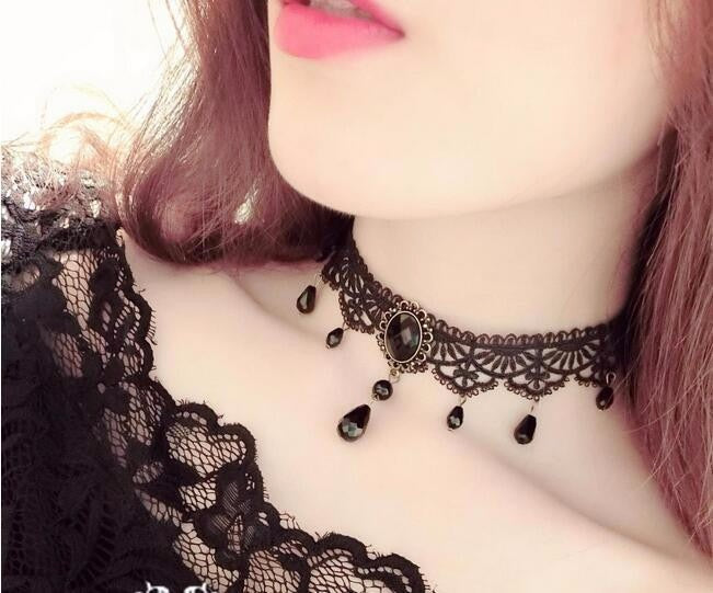 Victoria Water Drop Gothic Choker Necklace