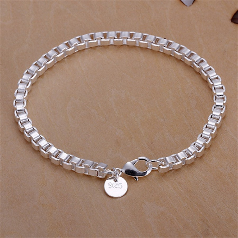 Eva Twisted Chain Fine Fashion Bracelet