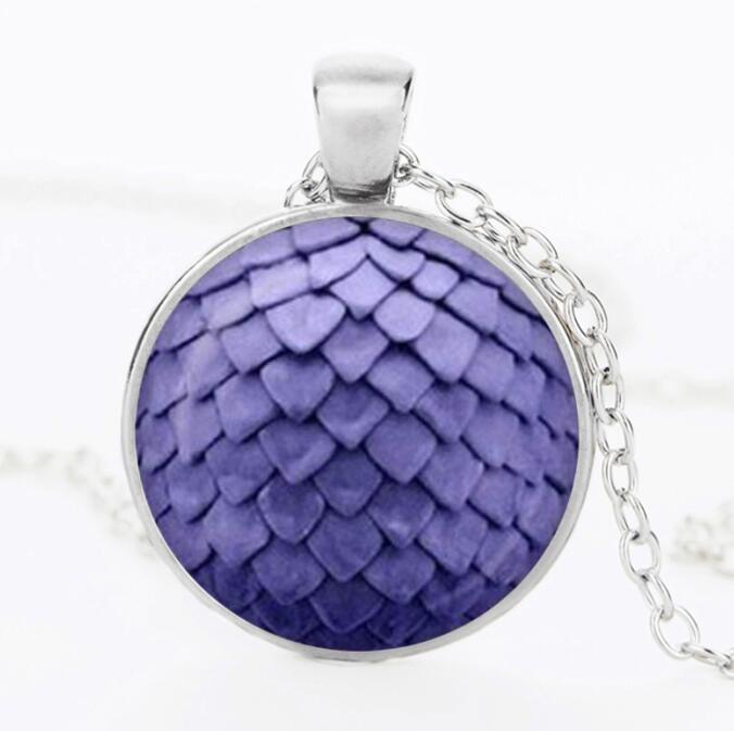 I made this dragon egg locket from resin : r/crafts