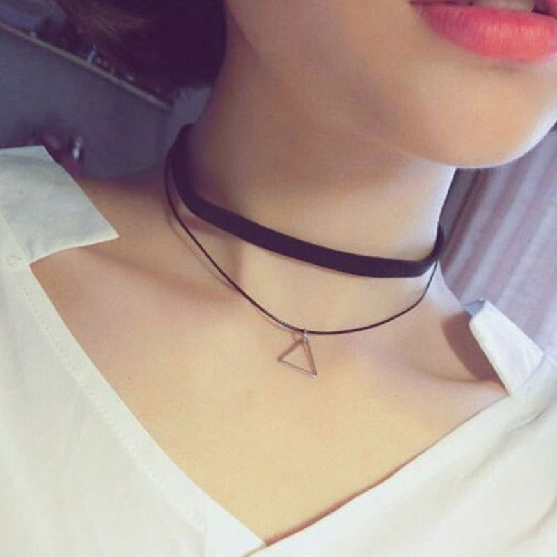 YienDoo Sexy Lace Necklace Chain Hollow Lace Tulle Flower Tattoo Choker Necklace  Jewelry Accessories for Women and Girls (Black) : Buy Online at Best Price  in KSA - Souq is now Amazon.sa: