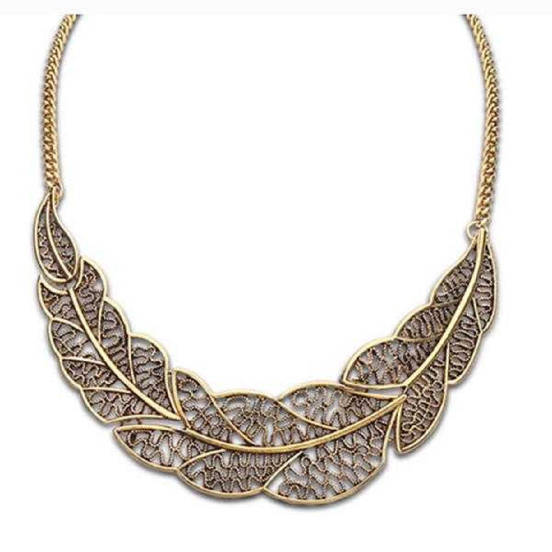 Rope Chain Leaf Necklace